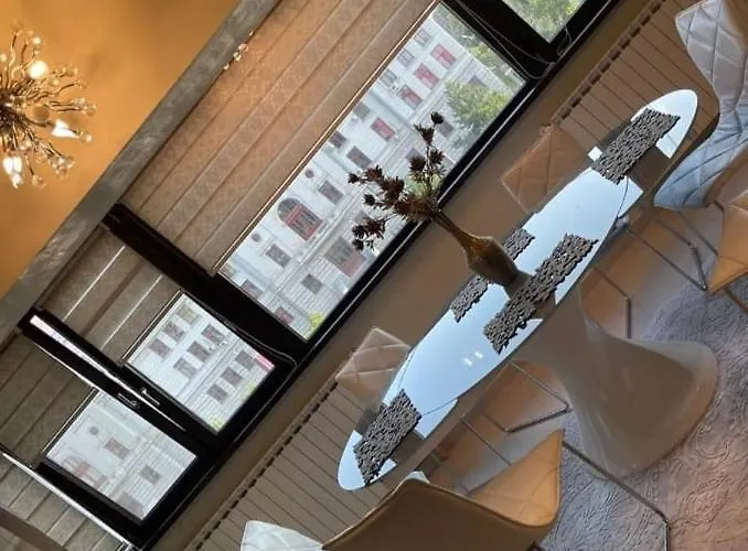 Lux Ultracentral * Craiova