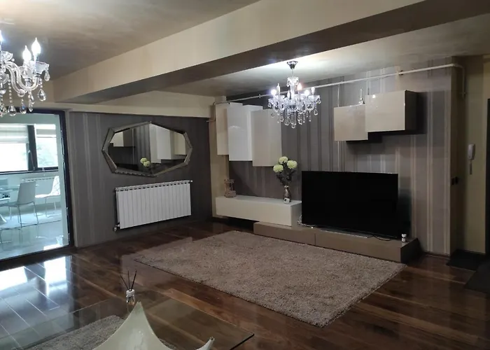 Lux Ultracentral * Craiova